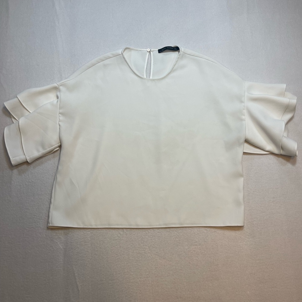 Quiet Luxury ZARA WOMAN Ivory Ruffle Sleeve Blouse – Size M – Elegant Minimalist